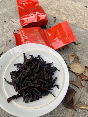 Nhiệt độ pha 100 ° C tiết lộ bản chất trái cây của trà Pu Erh