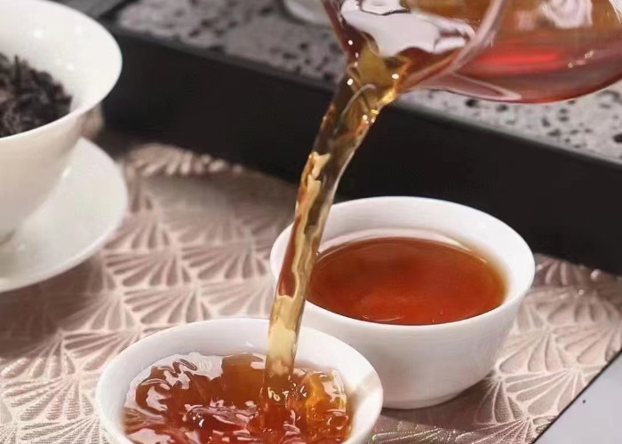 Trà đen Shan xiaochong 80g hộp quà hộp trà Wuyi shan xiaochong Lianyun nhà máy trà bán buôn