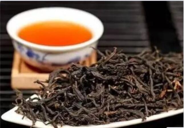 Bạc junmei là chồi trà của trà hoang dã, được thu hoạch từ các loài nhỏ sinh thái ban đầu của trà hoang dã tại